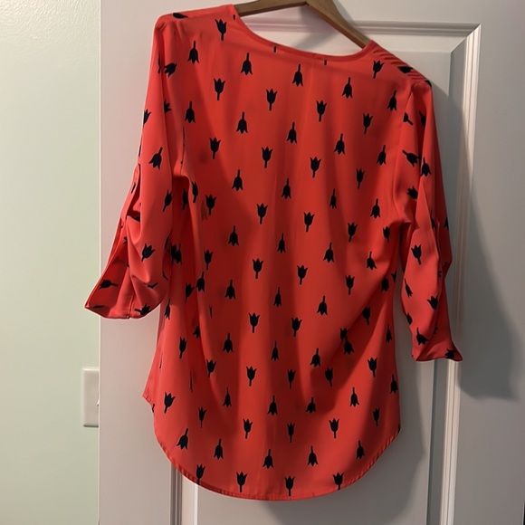 Navy tulip, coral colored blouse, Large - Picture 2 of 6